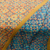 Blauw-Oranje Bedsprei met Geometrisch Bloemenpatroon