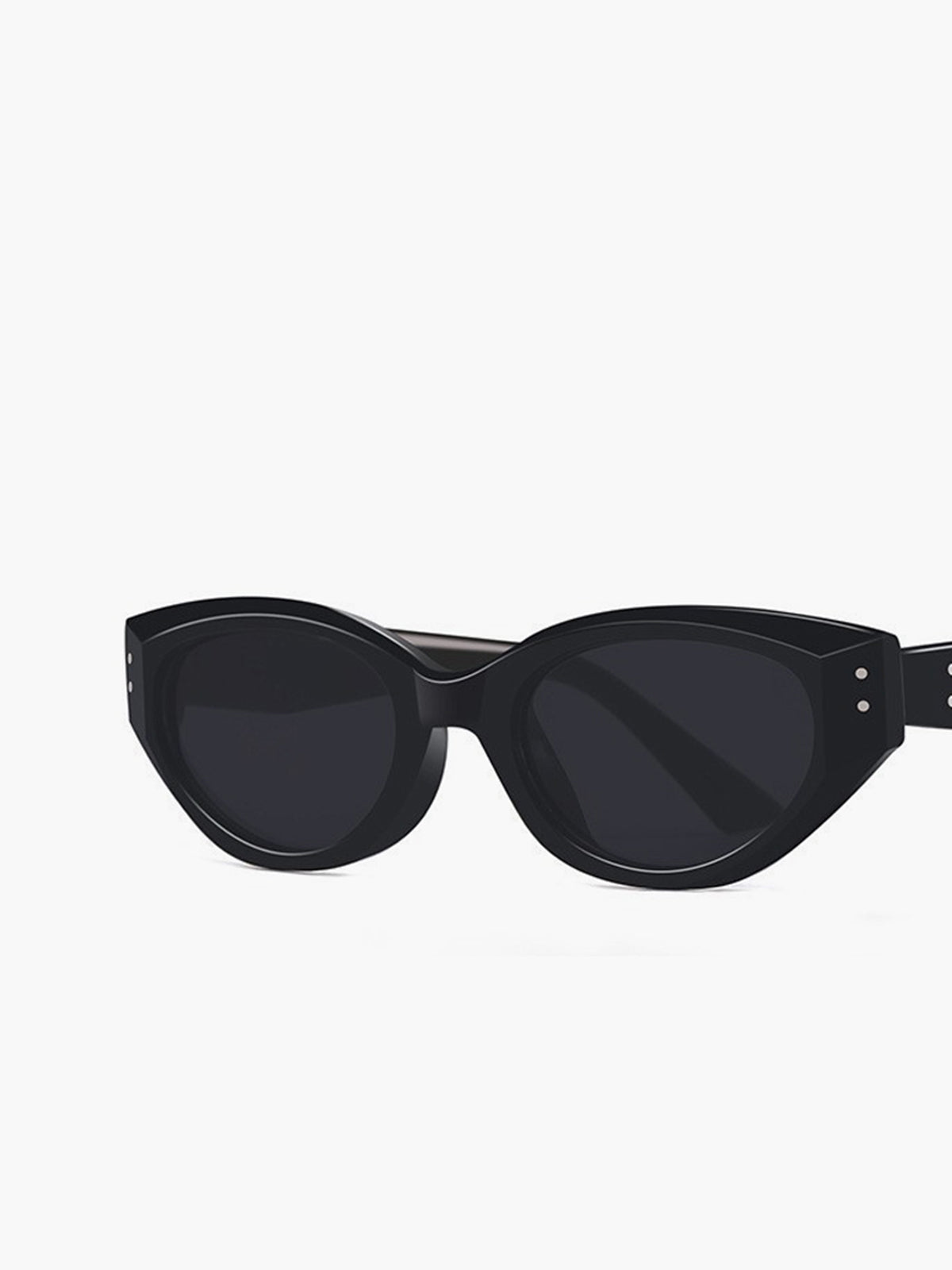 Cat Eye Zonnebril Zwart voor Trendy en Elegante Look.
