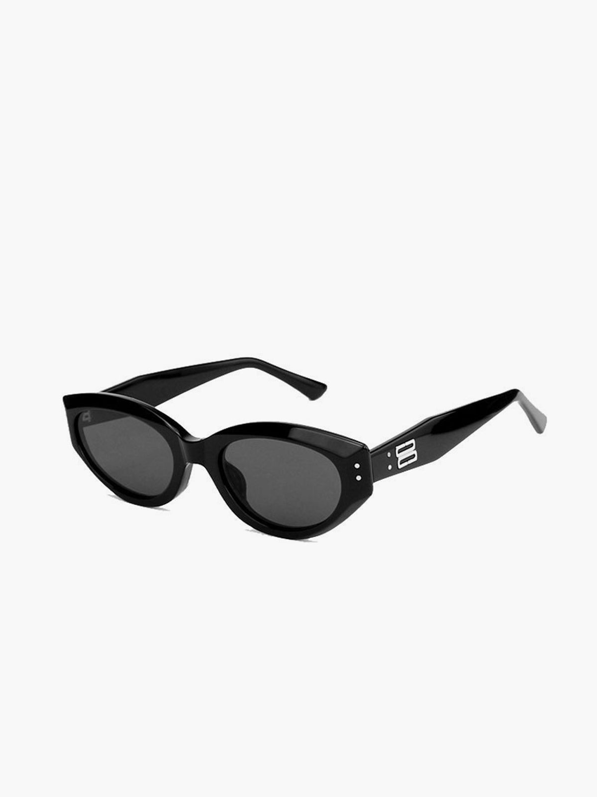 Cat Eye Zonnebril Zwart voor Trendy en Elegante Look.