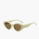 Cat Eye Zonnebril Crème voor Retro en Elegante Look