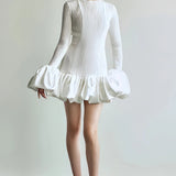 Witte Gebreide Mini Jurk met Volant Zoom