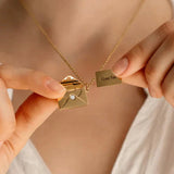 Envelope Ketting met Hanger voor Romantische en Elegante Look