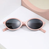 Ovale Retro Zonnebril voor Minimalistische en Trendy Look