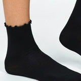 Zwarte Sokken met Ruffle Rand voor Speelse en Elegante Look