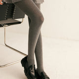 Warme Grijze Panty voor Comfortabele en Tijdloze Look.