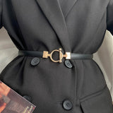 Elegante Taille Riem met Gouden Gesp voor Verfijnde Look.