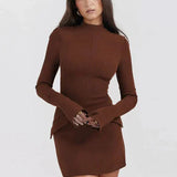 Bruine Mini Jurk met Hoge Hals