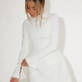 Witte Mini Jurk met Hoge Hals