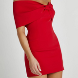 Rode Off-Shoulder Mini Jurk met Gedrapeerde Halslijn