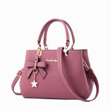 Charm Chic Bag – Elegant, Speels & Altijd Vrouwelijk.