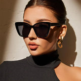 Cat Eye Zonnebril voor Elegante en Statement Look