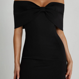Zwarte Off-Shoulder Mini Jurk met Gedrapeerde Halslijn