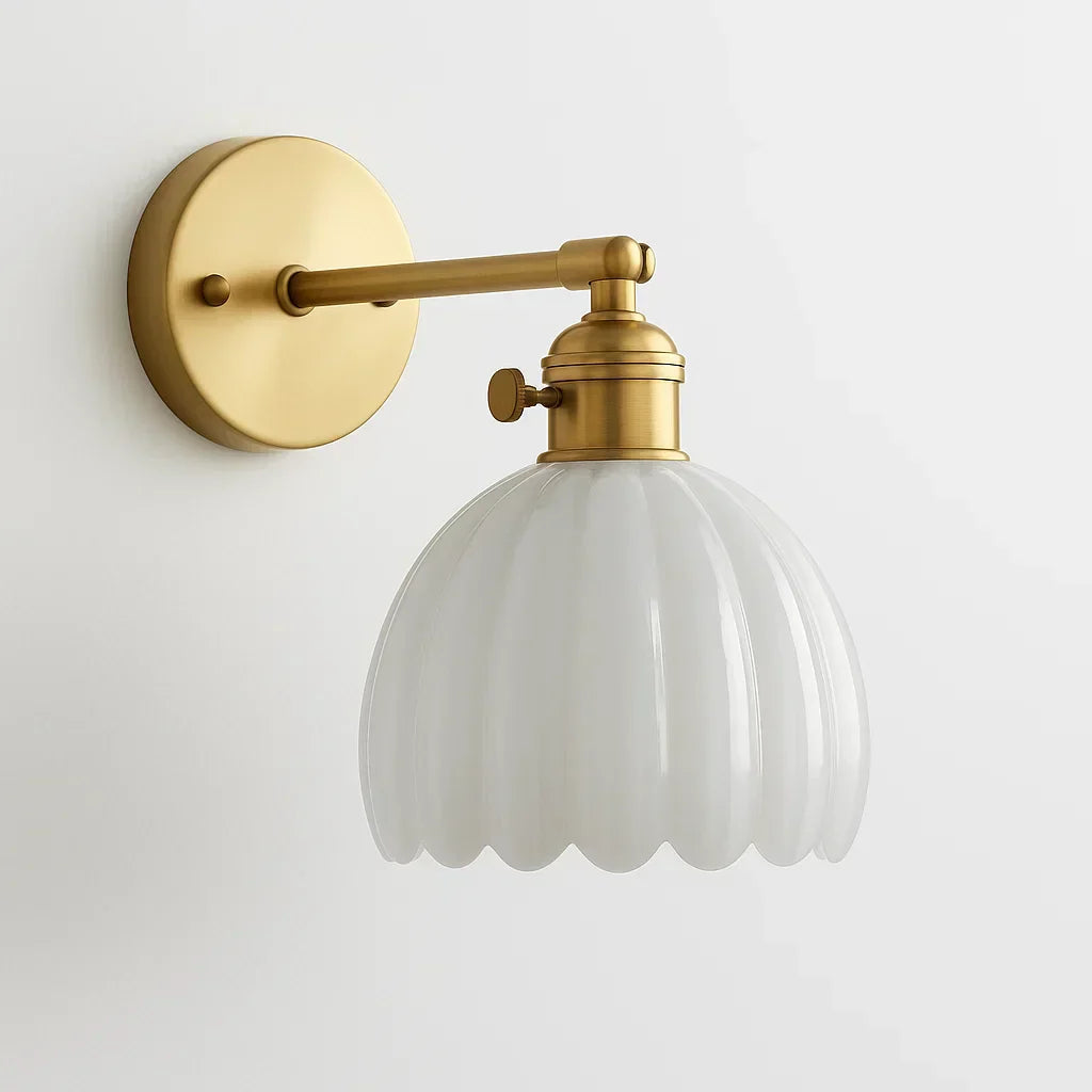 Goudkleurige Wandlamp met Glazen Kap