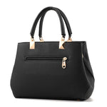 Charm Chic Bag – Elegant, Speels & Altijd Vrouwelijk.