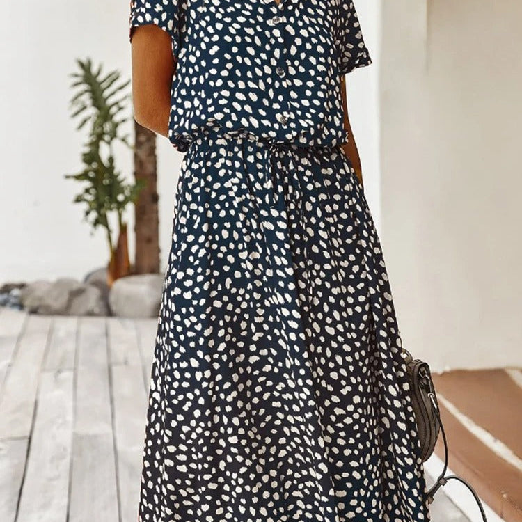 Marineblauwe Midi Jurk met Dierenprint en Taillekoord.