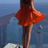 Oranje Halter Mini Jurk met Uitlopende Rok