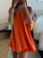 Oranje Halter Mini Jurk met Uitlopende Rok.