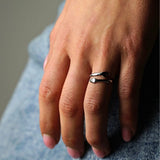 Dames Ring Zilver met Handen Design