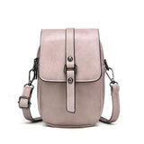 Compacte crossbody tas met verstelbare schouderband en gespsluiting